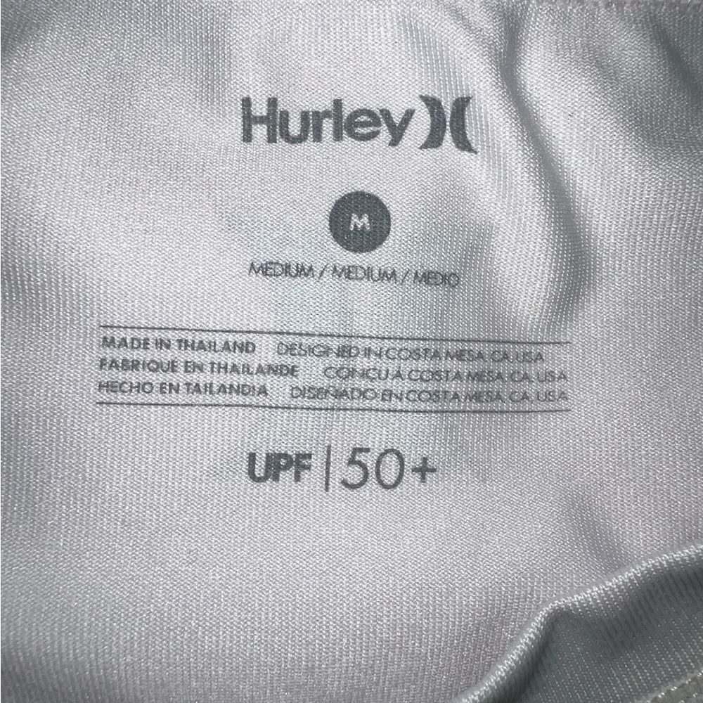 Hurley T-Shirt With SPF Protection Size Medium - Picture 4 of 4